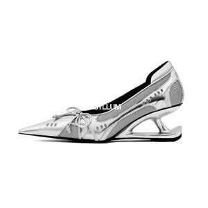 NWT Astra Arch Sneaker Heels Size 8 / Silver